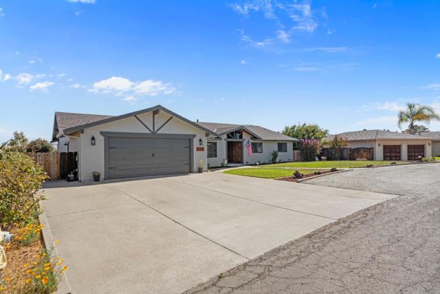 215 Rays Circle, Hollister CA: https://media.crmls.org/mediaz/d1fb262e-c23d-468c-9a1b-e41afc3fa3bf.jpg