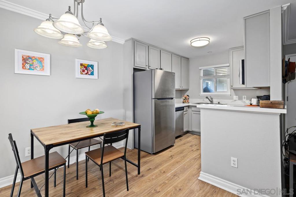 1756 Esssex St - photo 7