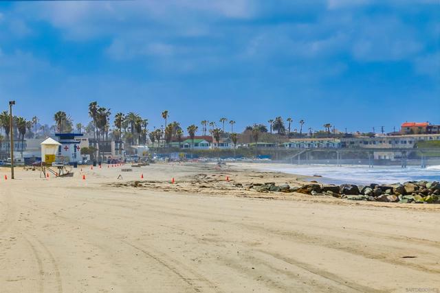 3886 Santa Cruz, San Diego CA: https://media.crmls.org/mediaz/d1fb9922-12ef-4395-8230-66e2c845529c.jpg