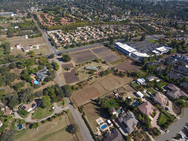 7314 Santa Juanita Avenue, Orangevale CA: https://media.crmls.org/mediaz/d1fbc601-18d9-4b97-833d-74162faf5014.jpg