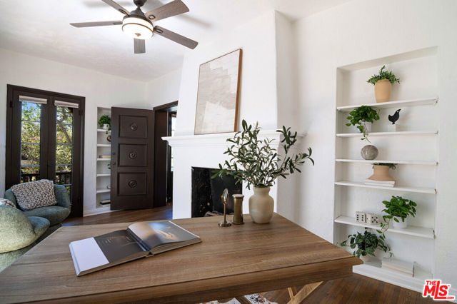 336 N Orange Drive, Los Angeles CA: https://media.crmls.org/mediaz/d1fca444-9373-4a8b-bf50-aad6ac628e92.jpg