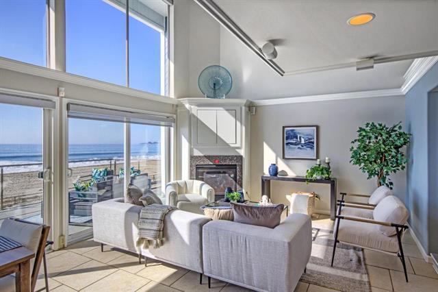317 Beach Drive, Aptos CA: https://media.crmls.org/mediaz/d1fcc5d3-f6eb-42be-8cdf-2b665fc1d2c0.jpg
