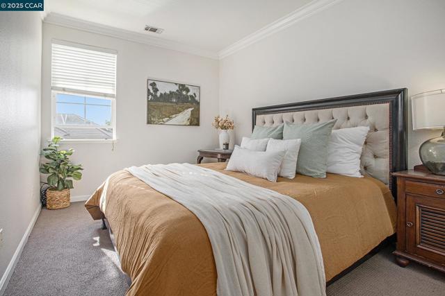 4001 Browning Dr, Concord CA: https://media.crmls.org/mediaz/d1fcd2ae-8301-433d-8a73-018a227457f1.jpg