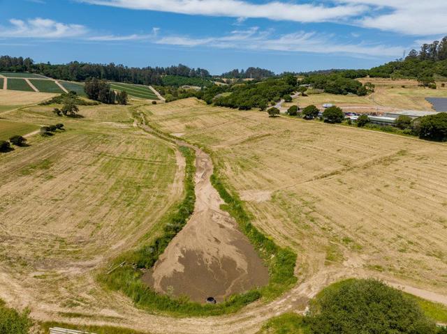 0 Sill Road, Royal Oaks CA: https://media.crmls.org/mediaz/d1fd77ab-32c3-4ec9-b4c7-39d70f4b92eb.jpg
