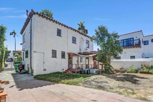 3114 Dumas St, San Diego CA: https://media.crmls.org/mediaz/d1fe670a-5ff9-4ca2-a2ea-a14e3cf18ccf.jpg