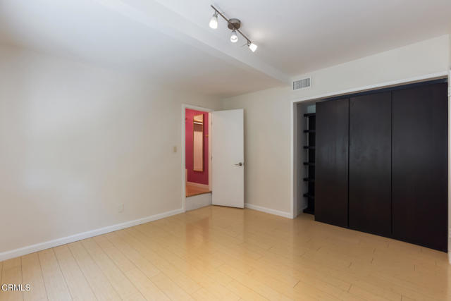 Detail Gallery Image 20 of 40 For 1932 Hilldale Dr, La Canada Flintridge,  CA 91011 - 4 Beds | 2/1 Baths