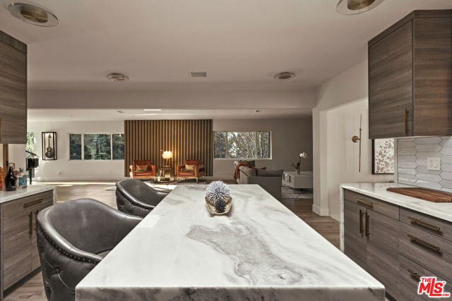 4430 Natoma Avenue, Woodland Hills CA: https://media.crmls.org/mediaz/d2014c4e-6f61-428a-bc2a-665590738b6e.jpg