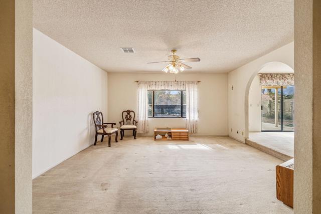 67185 Ontina Road, Cathedral City CA: https://media.crmls.org/mediaz/d201965f-4366-494d-aaf9-760b01693d8f.jpg