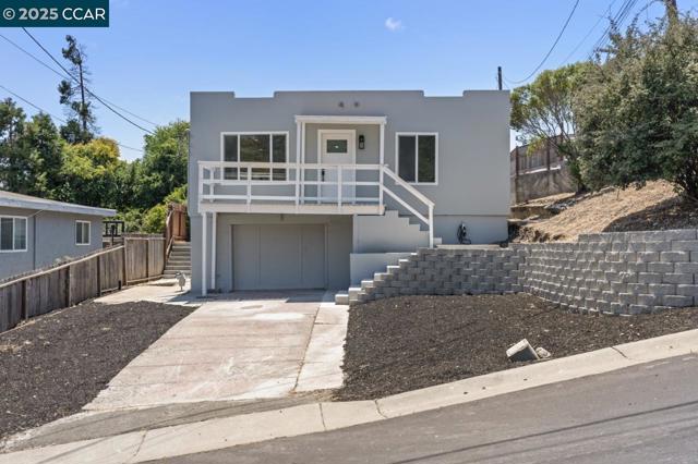 1923 Thompson Ln, El Sobrante CA: https://media.crmls.org/mediaz/d2019bff-87f9-4601-8767-bebd9b06b62c.jpg