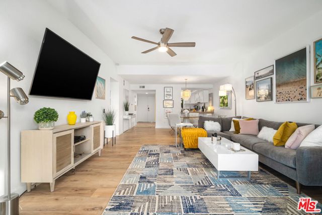 60 La Ronda Drive, Rancho Mirage CA: https://media.crmls.org/mediaz/d201c19a-cc15-459b-bf23-ea715a22b4af.jpg
