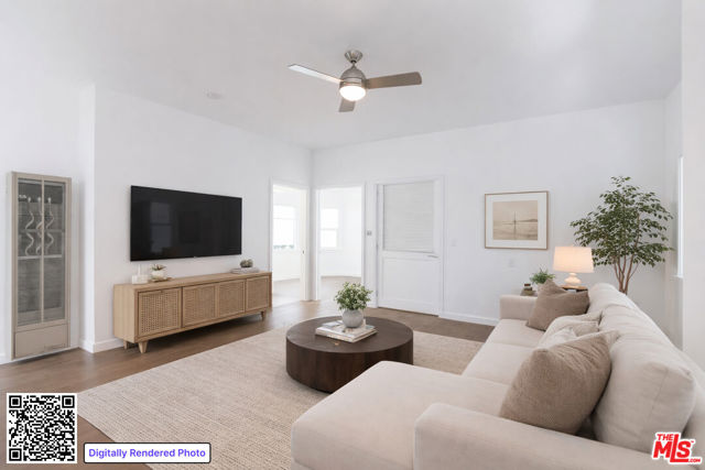 31 Breeze Avenue, Venice CA: https://media.crmls.org/mediaz/d201d237-cc64-4fe0-be5e-315ff9fca764.jpg