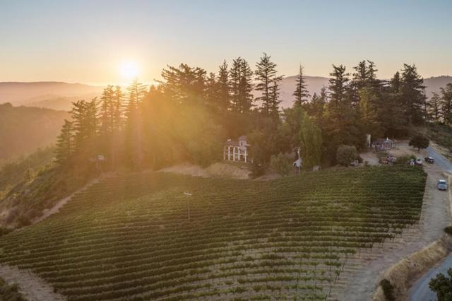 25200 Loma Prieta Avenue, Los Gatos CA: https://media.crmls.org/mediaz/d2046cf0-7a4a-46a6-8c5d-4f574d0131d1.jpg