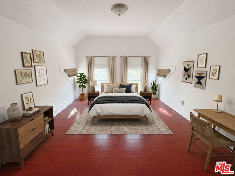 https://media.crmls.org/mediaz/d20473b1-39b6-4012-8c61-36b91f165a15.jpg?preset=X-Large