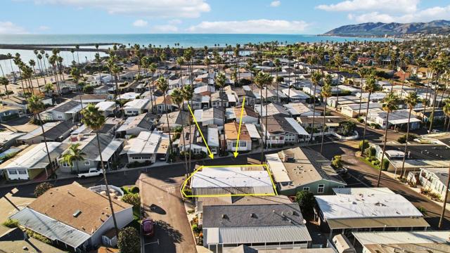 1215 Anchors Way Drive, Ventura CA: https://media.crmls.org/mediaz/d204be76-42b2-40d0-9f32-b130b0144133.jpg