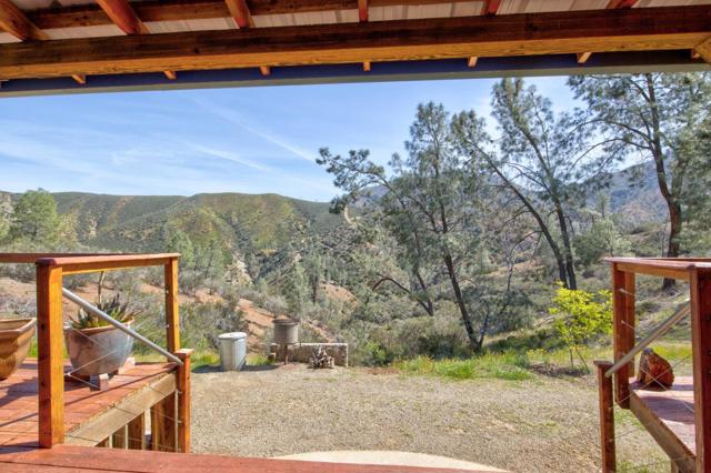 17997 Del Puerto Canyon Road, Patterson CA: https://media.crmls.org/mediaz/d204c399-37c2-4e73-9a02-08bcc4cc7e98.jpg