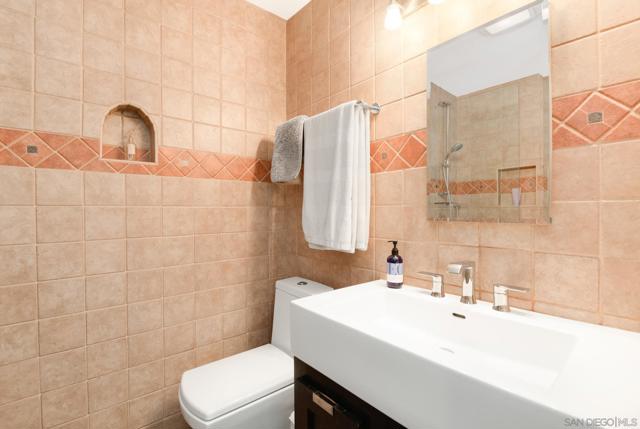 10790 Riderwood Ter, Santee CA: https://media.crmls.org/mediaz/d2059e3d-e55f-4eea-bc1d-9244019d16cb.jpg