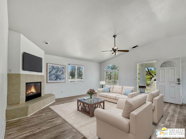 16653 Bubbling Wells Road, Desert Hot Springs CA: https://media.crmls.org/mediaz/d209308d-5b26-4b53-a109-fa67fad7bd82.jpg