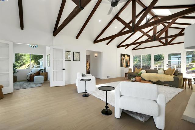 102 Castlewood Dr, Pleasanton CA: https://media.crmls.org/mediaz/d2096f41-10cd-4abb-8645-1aec4d28c44d.jpg