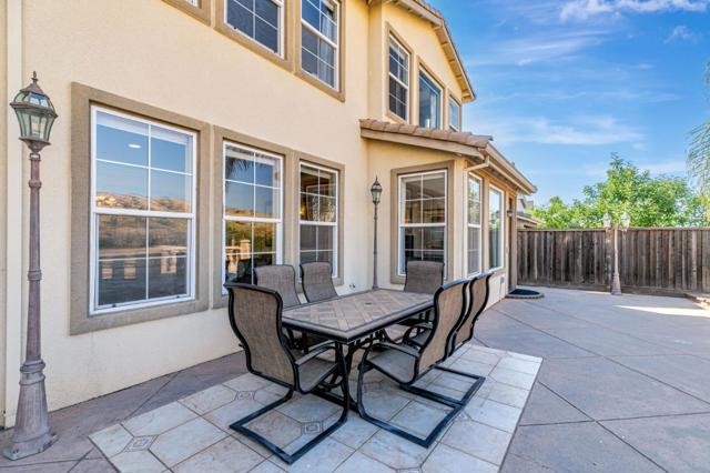 4224 Indigo Oak Court, San Jose CA: https://media.crmls.org/mediaz/d20b76be-a8cc-44d5-bc98-b41ed1f927d4.jpg