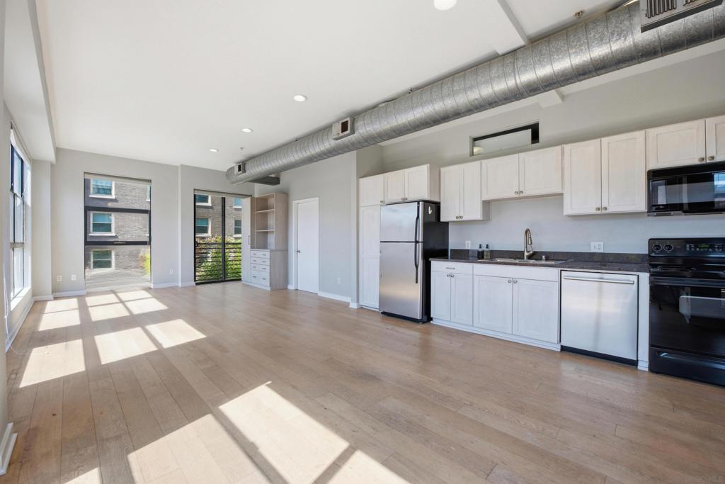777 6th Ave - photo 4