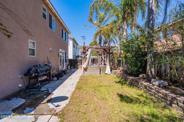 944 Lombard St Oxnard CA 93030-large-024