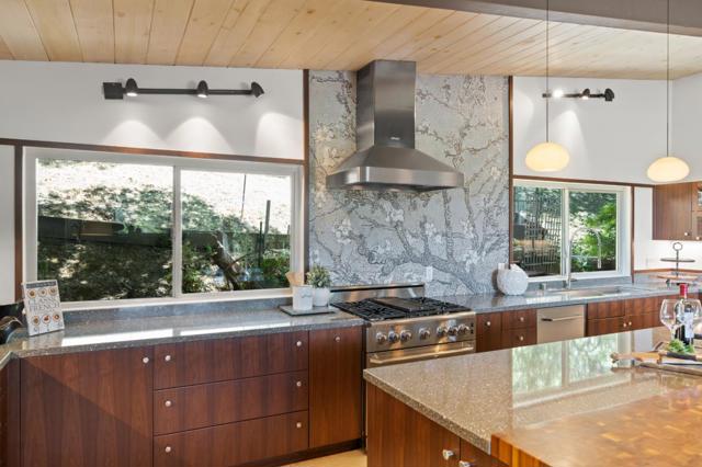 1220 Chula Vista Drive, Belmont CA: https://media.crmls.org/mediaz/d20bee91-5283-494c-a022-c18afb0b8e16.jpg