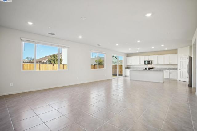 5337 Cardinal St, Antioch CA: https://media.crmls.org/mediaz/d20cebcb-8ac4-437b-b51a-0c4169de314d.jpg
