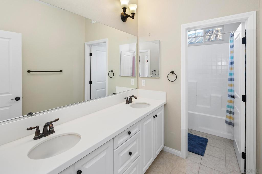 MLS #250042618SD image #30