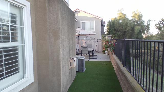 843 Caminito Las Olas, Chula Vista CA: https://media.crmls.org/mediaz/d20ee345-7af9-4feb-bd1d-2c688e415e0f.jpg