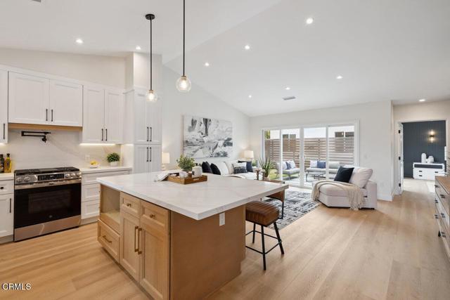 2711 2715 Dawson Avenue, Ventura CA: https://media.crmls.org/mediaz/d20f62b6-82ae-41de-9bea-92eb16b97fdb.jpg