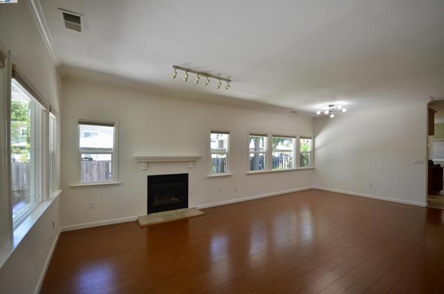 4544 Thornton Ave, Fremont CA: https://media.crmls.org/mediaz/d21068c8-c9d0-4941-bbc4-0666c306aaad.jpg