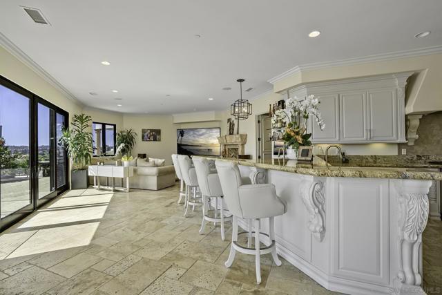 7335 El Fuerte St, Carlsbad CA: https://media.crmls.org/mediaz/d2113d32-cd7d-48e3-9a26-c749345ea83b.jpg