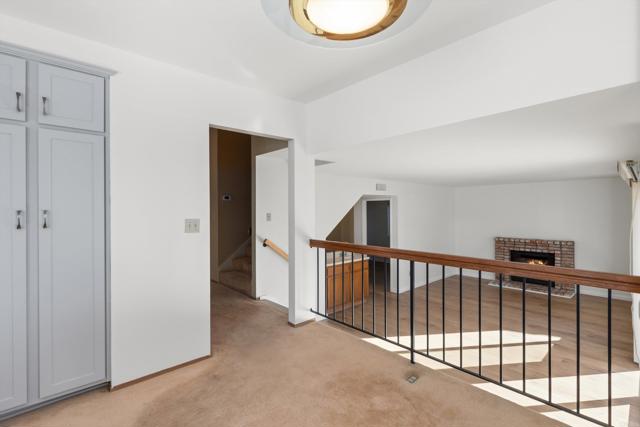 Detail Gallery Image 12 of 41 For 7338 Canyon Breeze Rd, San Diego,  CA 92126 - 4 Beds | 3 Baths