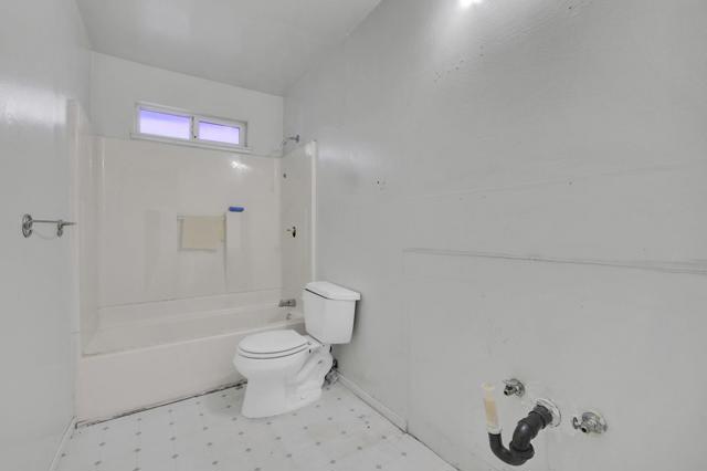 8734 Hermosa Court, Stockton CA: https://media.crmls.org/mediaz/d2122ba7-1e81-49ab-aaca-e16170266210.jpg