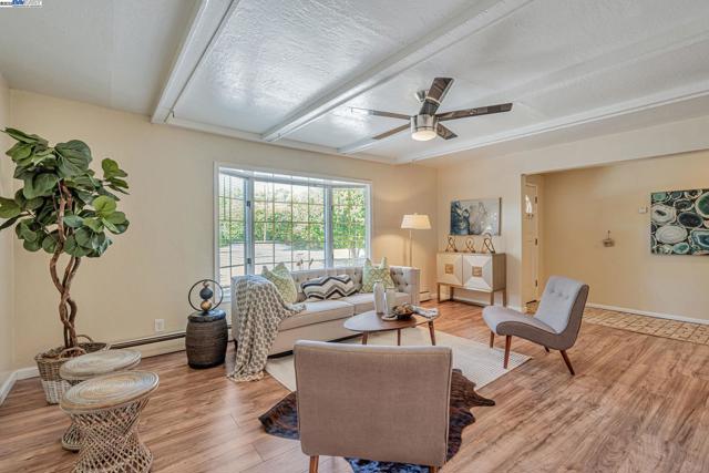 3950 Pinole Valley Rd, Pinole CA: https://media.crmls.org/mediaz/d2122fec-23da-4b7a-8891-8bd1a613c21d.jpg