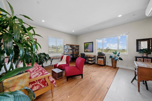 13495 Del Poniente Road, Poway CA: https://media.crmls.org/mediaz/d2126e07-b90e-4dc6-9939-c0d5796d6b10.jpg