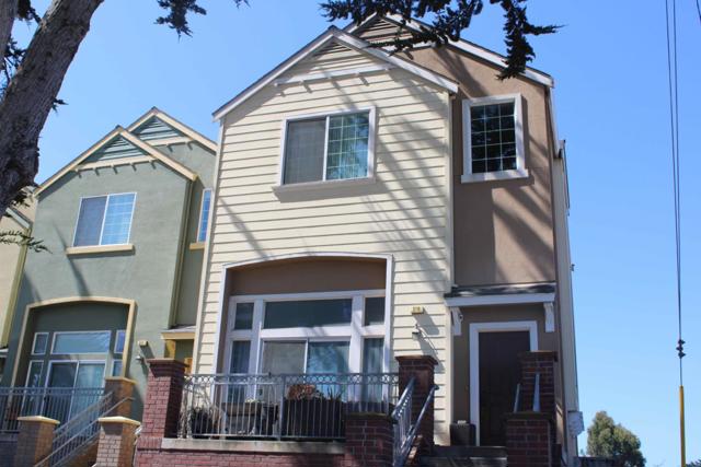 310 Carmel Avenue, Marina CA: https://media.crmls.org/mediaz/d2128627-8a42-459a-a9d5-501a557d368c.jpg