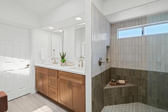 Image 3 of 65 For 12753 Aspen Ct