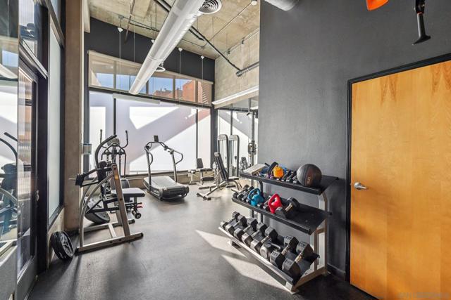 777 6Th Ave, San Diego CA: https://media.crmls.org/mediaz/d213999f-e4ed-4f37-90f5-7d9122c44cd7.jpg