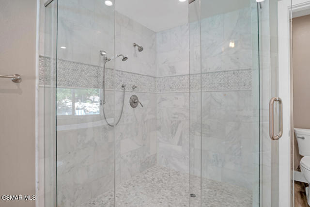 4953 Kilburn Court, Oak Park CA: https://media.crmls.org/mediaz/d213bc77-03cd-4f59-a167-9555a35d32b2.jpg