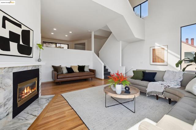 935 Hillside Ave, Albany CA: https://media.crmls.org/mediaz/d213cb61-83dd-42fc-8728-2f7efa027e52.jpg