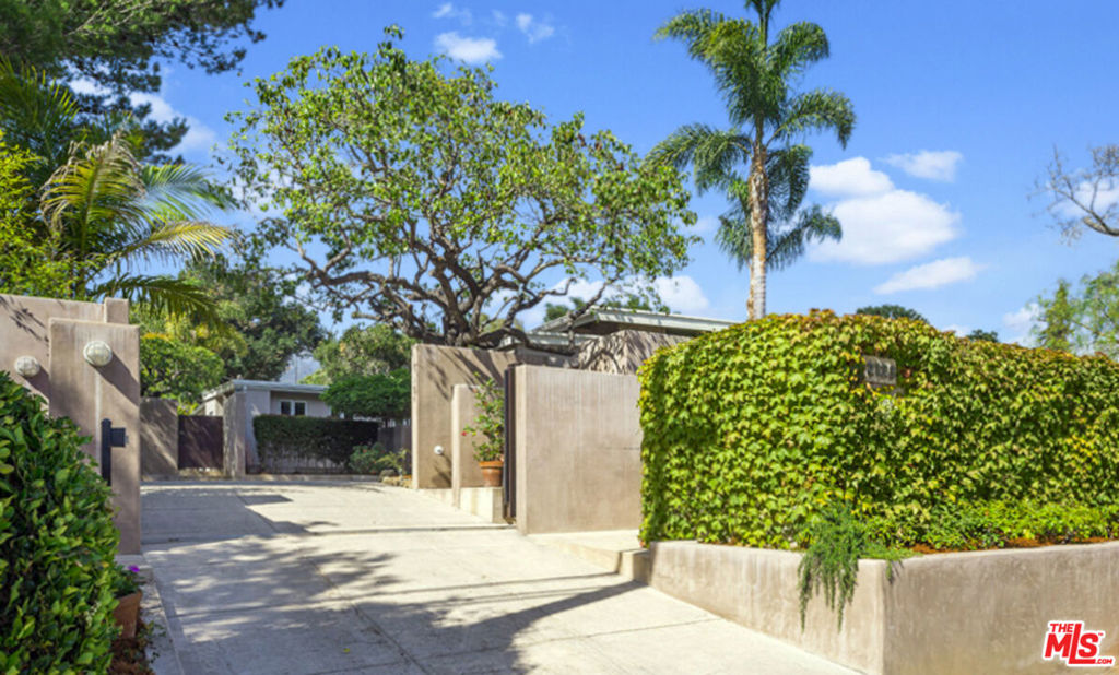 2123 Sycamore Canyon Road
