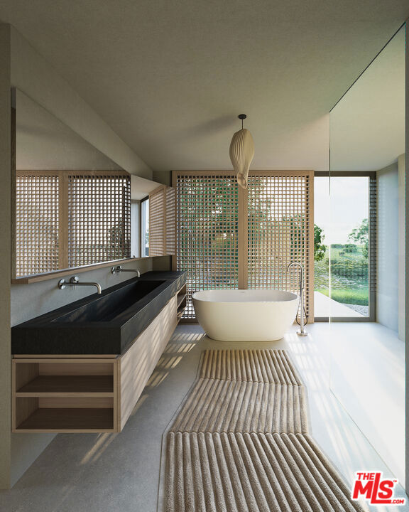 29200 Larkspur Lane, Malibu CA: https://media.crmls.org/mediaz/d214a88a-7114-4ac8-9702-b76aef80f1f1.jpg