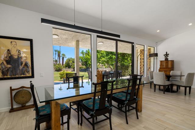 75768 Valle Vista Drive, Indian Wells CA: https://media.crmls.org/mediaz/d214be49-5a7c-4a65-b79c-c56bf0ef79c3.jpg