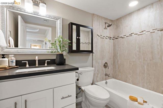 1156 Running Springs Rd., Walnut Creek CA: https://media.crmls.org/mediaz/d216afa9-962a-443a-863e-fdd8370cdd84.jpg