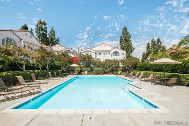 5580 Renaissance Ave, San Diego CA: https://media.crmls.org/mediaz/d2177339-9473-4686-adf3-31abec078e01.jpg