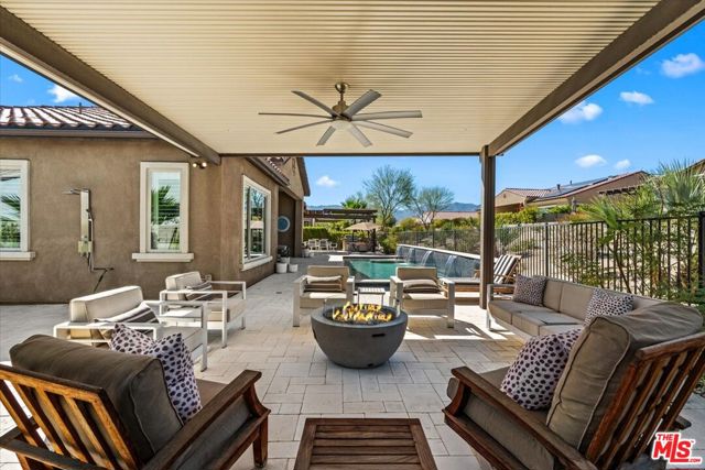 14 Merlot, Rancho Mirage CA: https://media.crmls.org/mediaz/d217d1fe-a32b-4f55-b655-758b54347f53.jpg