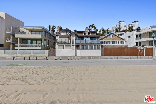 1362 Palisades Beach Road, Santa Monica CA: https://media.crmls.org/mediaz/d217df6c-b355-4dca-8b3c-89dc77adc7b9.jpg