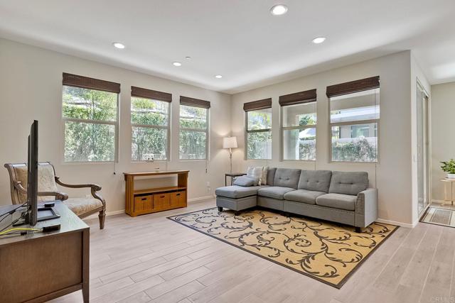 Detail Gallery Image 7 of 39 For 678 Gemstone Dr, San Marcos,  CA 92078 - 4 Beds | 3 Baths
