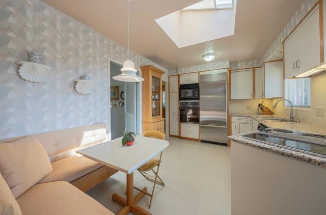 800 Adair Place, Del Rey Oaks CA: https://media.crmls.org/mediaz/d2183584-5444-4e7b-bec6-b948f215860a.jpg